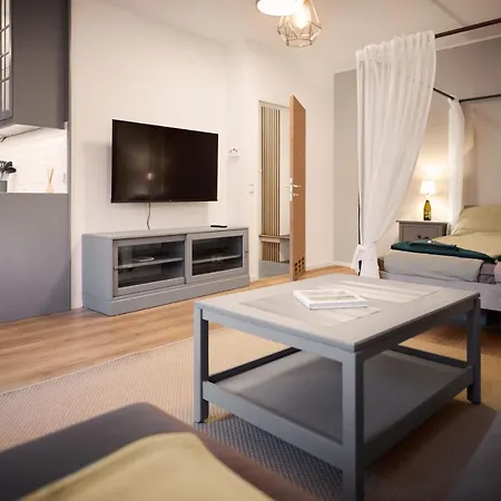 Ausg'steckt - Wine Flat - Great Location * Modling
